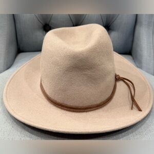 Ale by Alessandra Aurora Hat